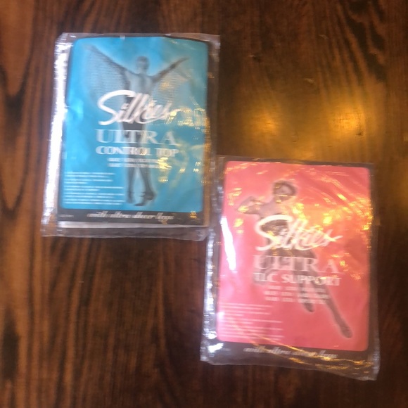 Vintage Silkies Pantyhose - Picture 2 of 4